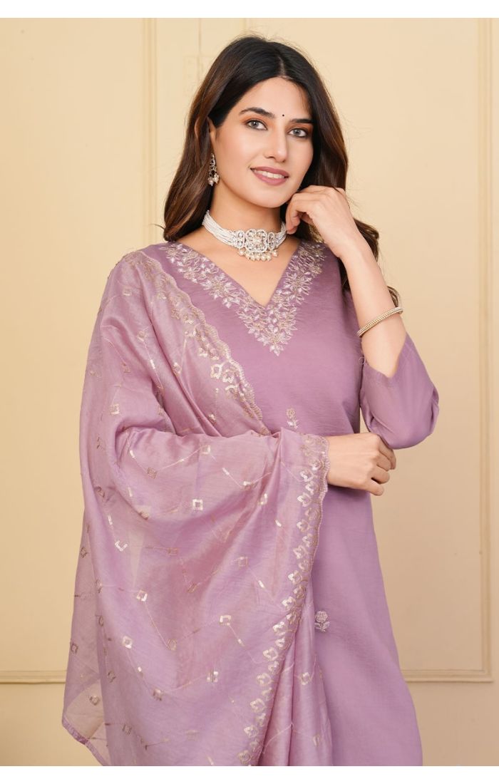 Lavender Embroidered Chanderi Kurta Set with Dupatta for Weddings & Festive Wear in UK, USA, Canada, and Europe.