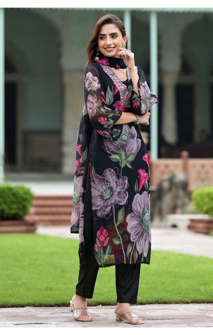 Midnight Bloom Black Floral Kaftan Suit – Embroidered Indian Outfit for Weddings & Festive Occasions.