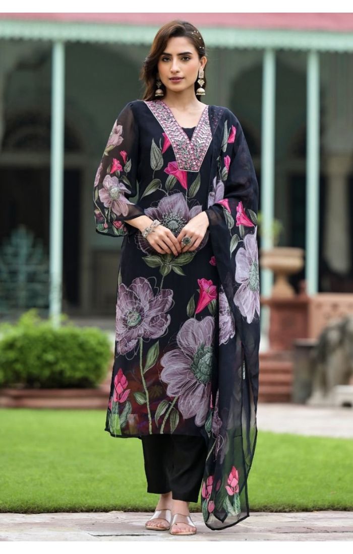 Midnight Bloom Black Floral Kaftan Suit – Embroidered Indian Outfit for Weddings & Festive Occasions.