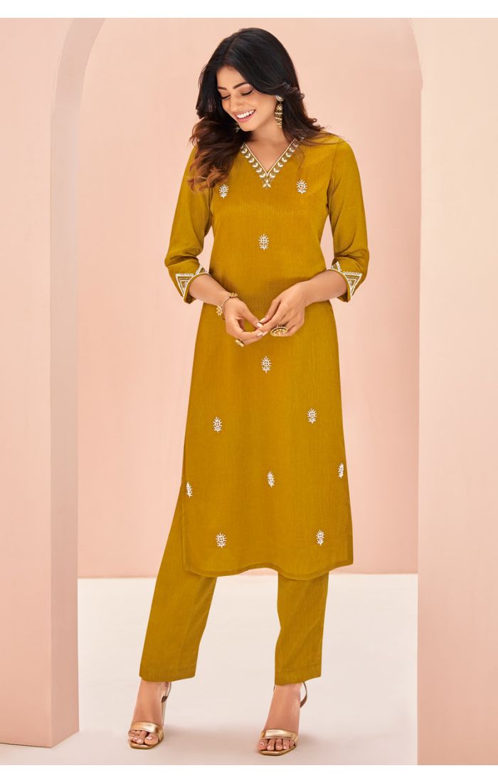 Elegant mustard kurta with embroidery for Roza celebrations in UK