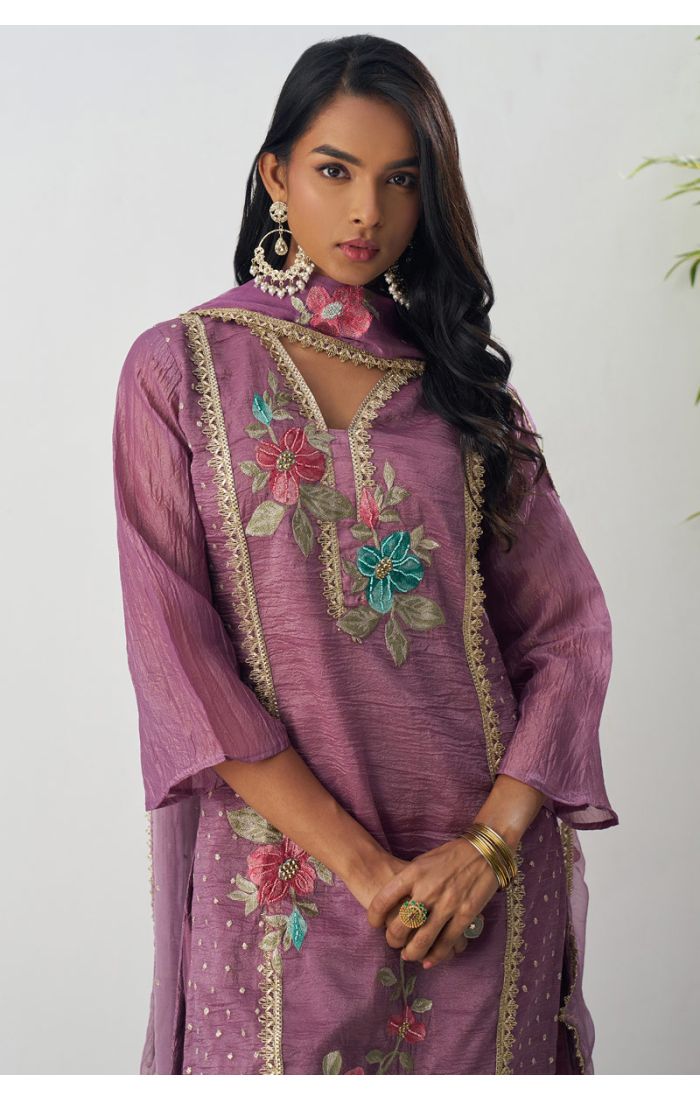 Pakistani style lavender crushed silk suit with floral embroidery, 3/4 sleeves, V-neckline, and embroidered dupatta – SALV5801