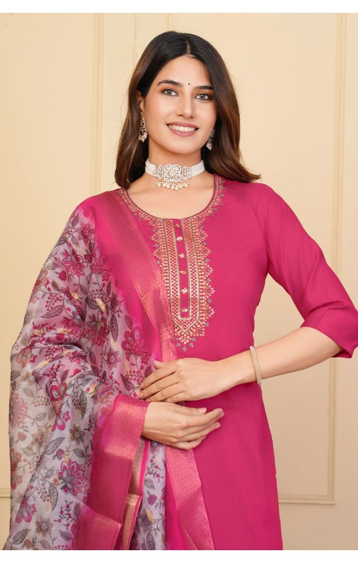 Rose Pink Embroidered Chanderi Kurta Set for Women – Elegant Wedding & Festive Ethnic Wear