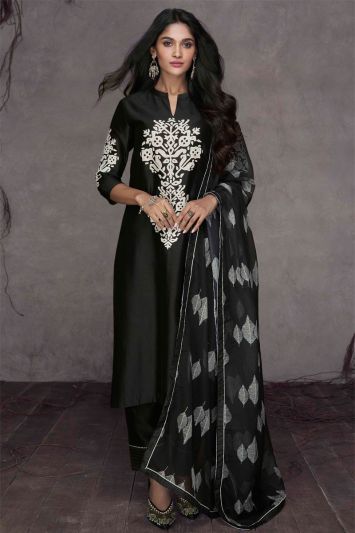 Black Color Pure Silk Printed Salwar Kameez